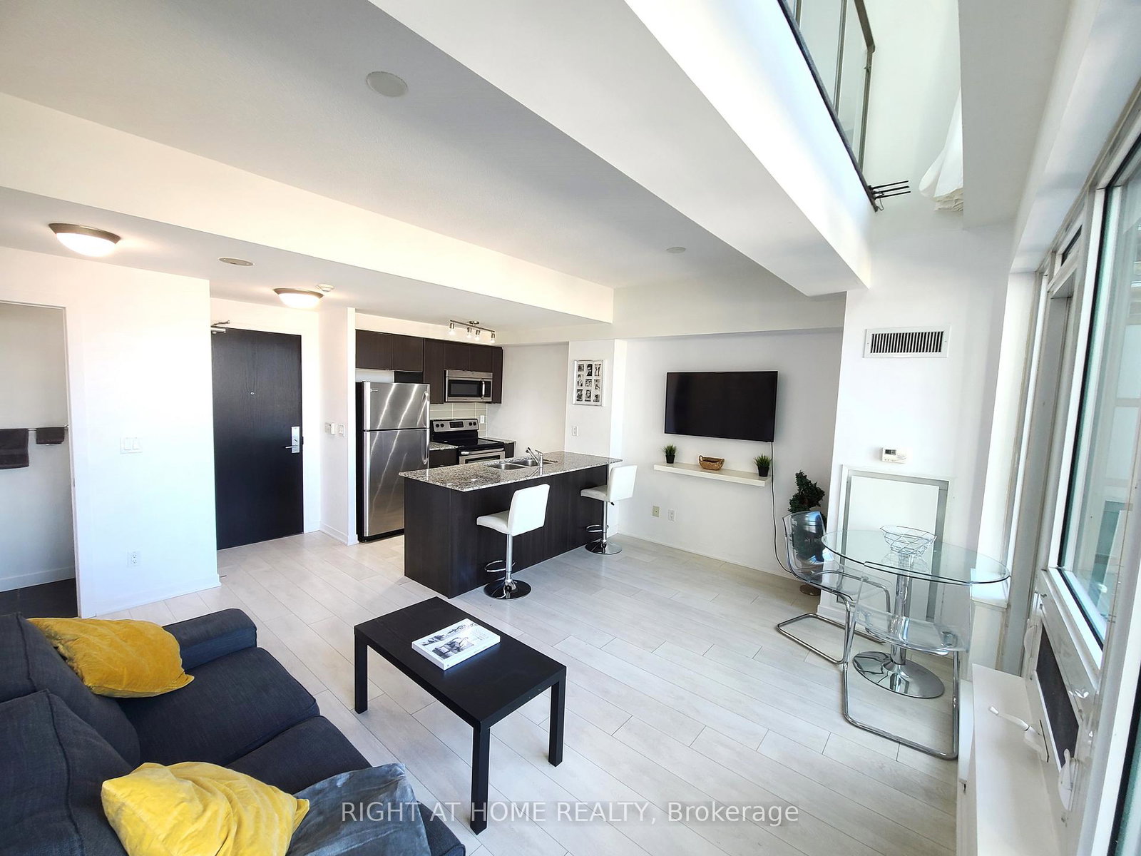 55-east-liberty-street-toronto-ontario-c12968222