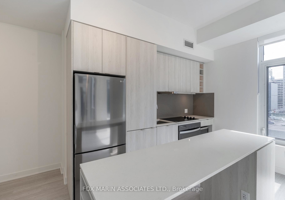 11-yorkville-avenue-toronto-ontario-c12968274