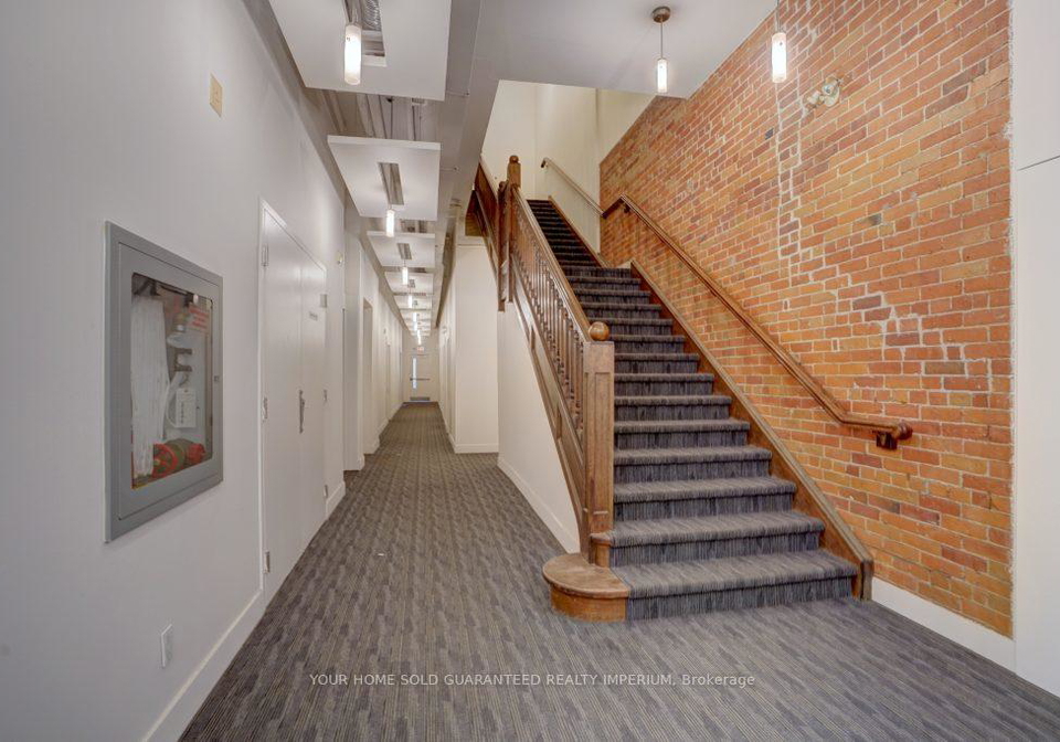 915-king-street-w-toronto-ontario-c12968358