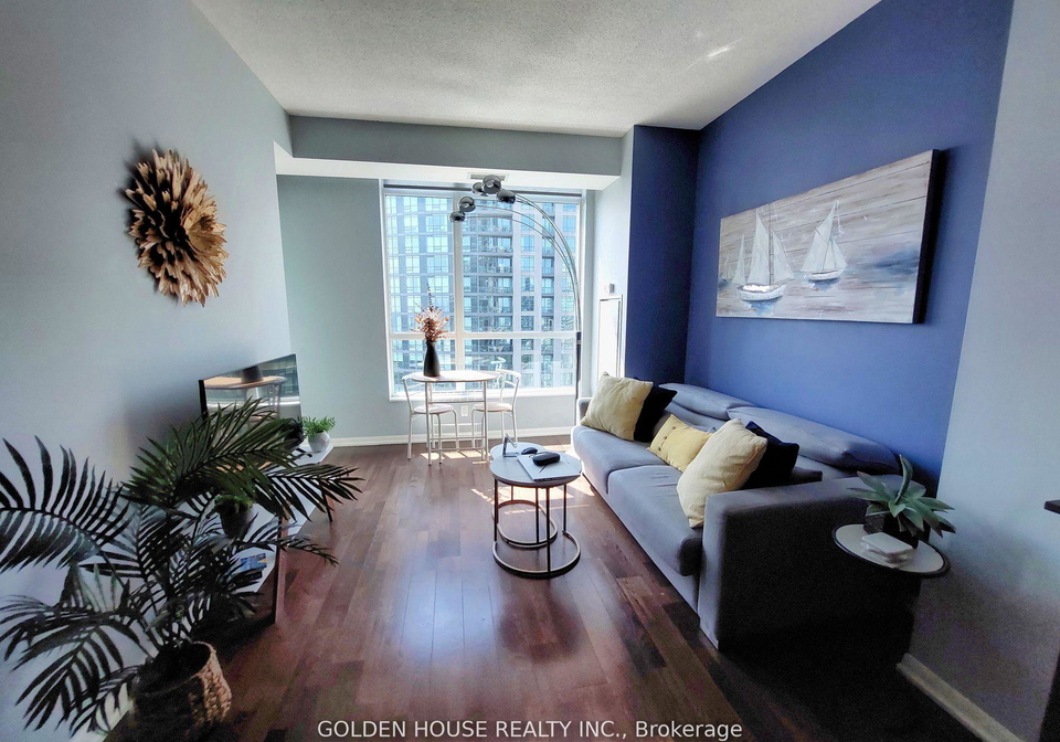 215-fort-york-boulevard-toronto-ontario-c12968540