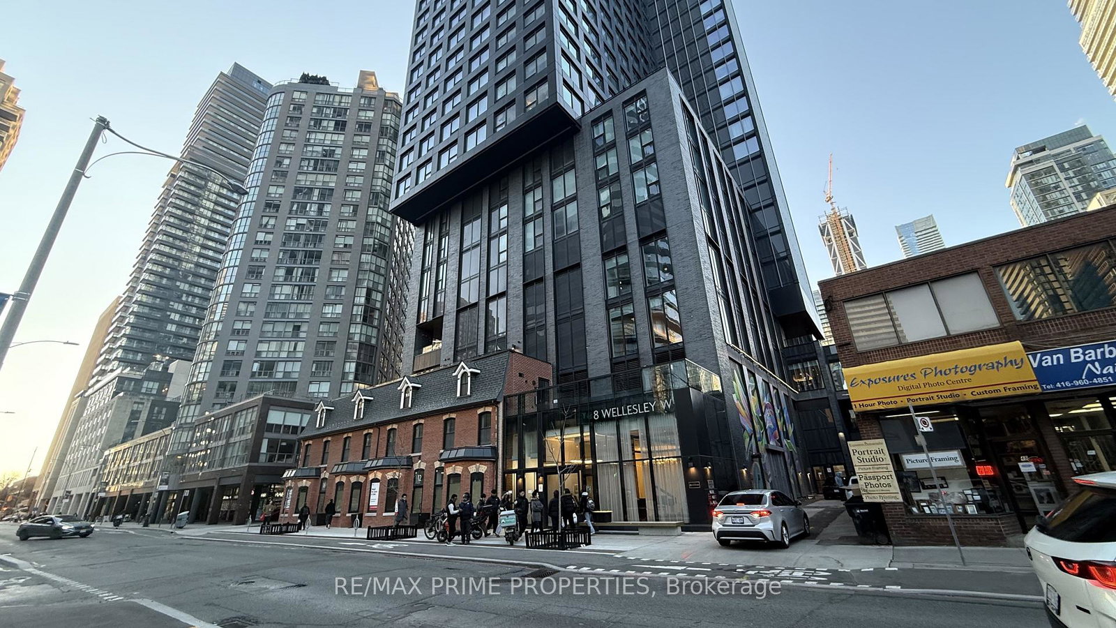 8-wellesley-street-w-toronto-ontario-c12968606