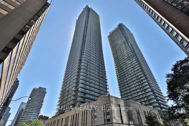 1080-bay-street-toronto-ontario-c12968612