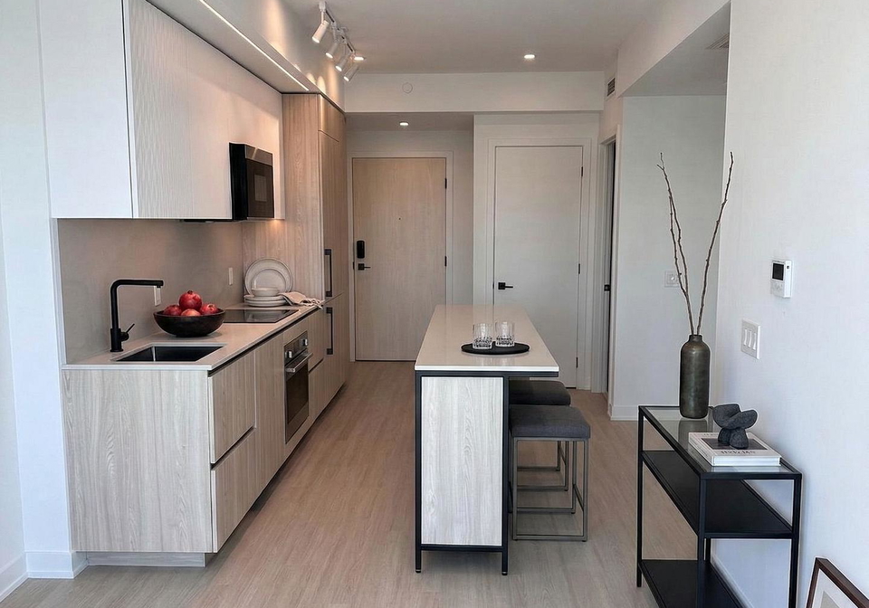 699-sheppard-avenue-e-north-york-ontario-c12968666