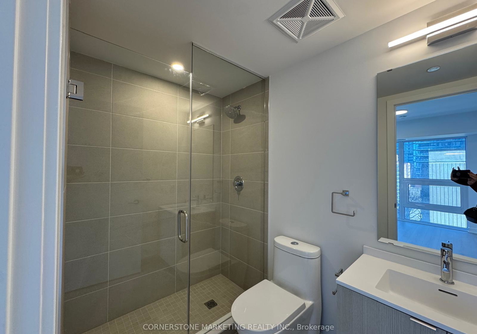 100-queen-street-e-toronto-ontario-c12968694