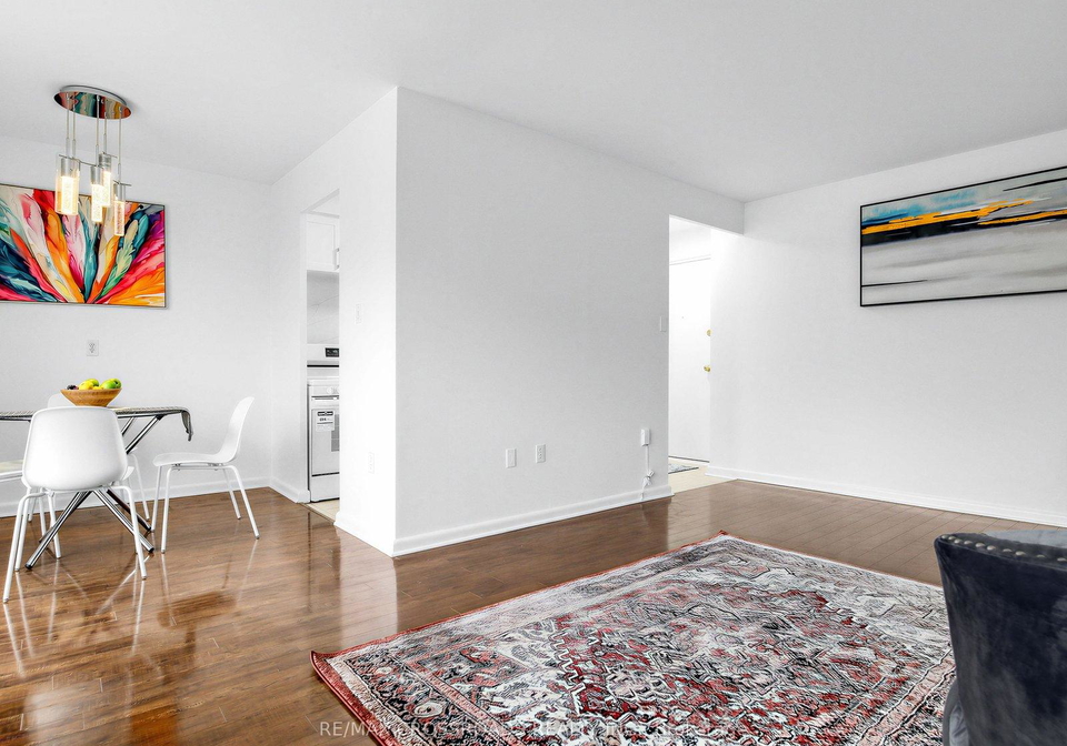 8-kingsbridge-court-toronto-ontario-c12968712