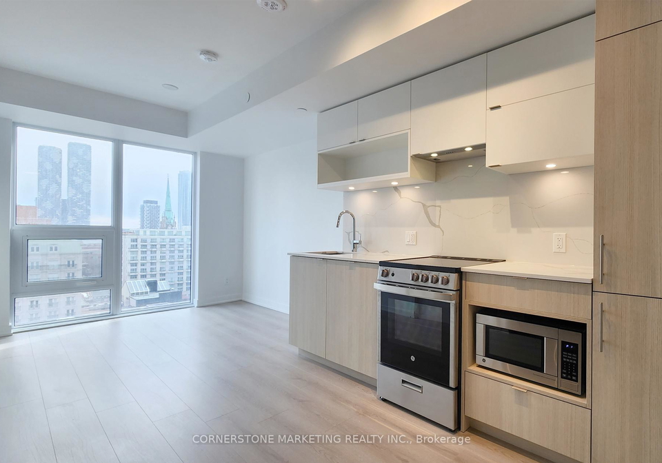 100-queen-street-e-toronto-ontario-c12968718