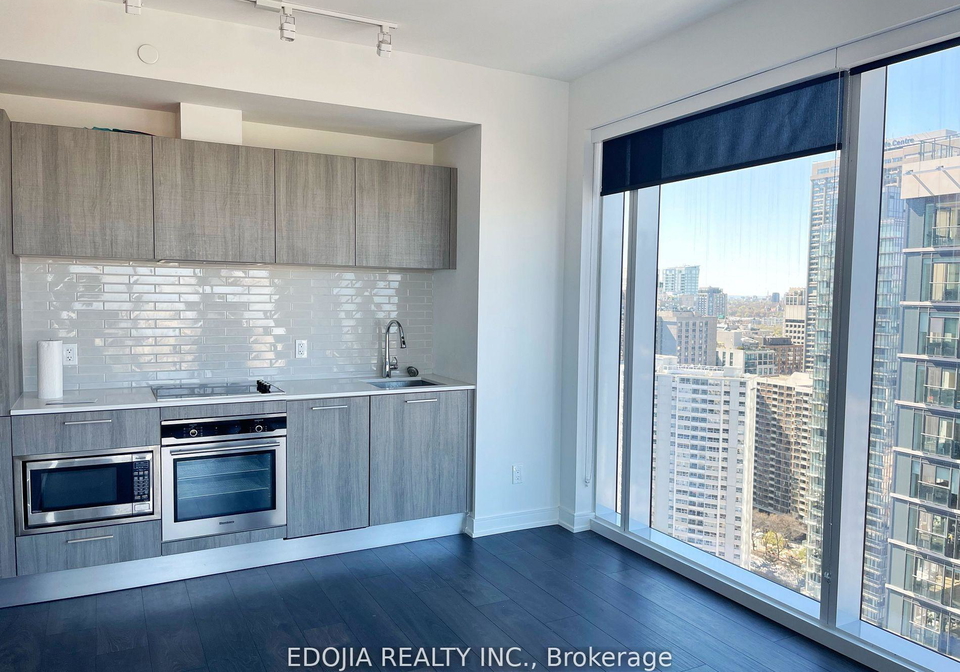 3-gloucester-street-toronto-ontario-c12968754