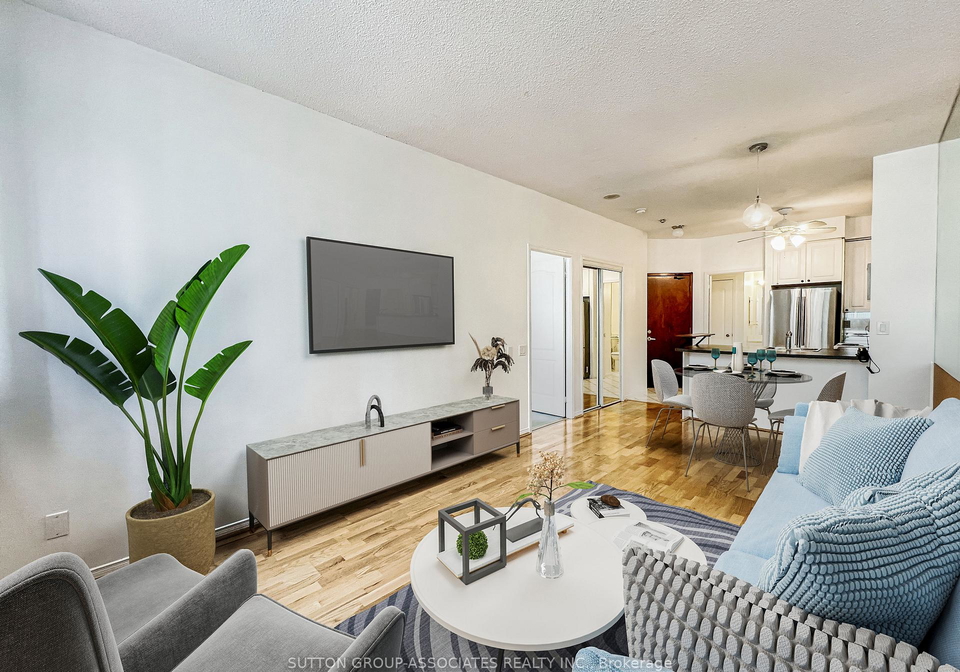 555-yonge-street-toronto-ontario-c12968898