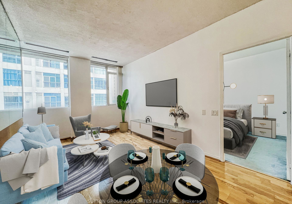 555-yonge-street-toronto-ontario-c12968898