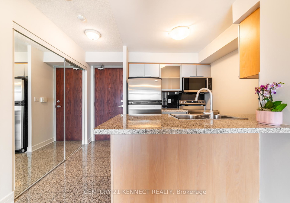 16-harrison-garden-boulevard-north-york-ontario-c12968904