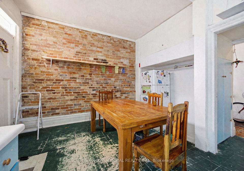 391-queen-street-w-toronto-ontario-c12969458