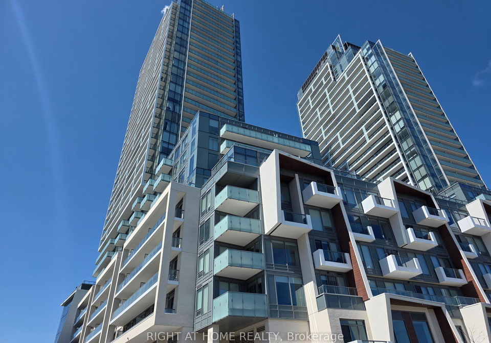 8-olympic-gdn-drive-e-north-york-ontario-c12969698