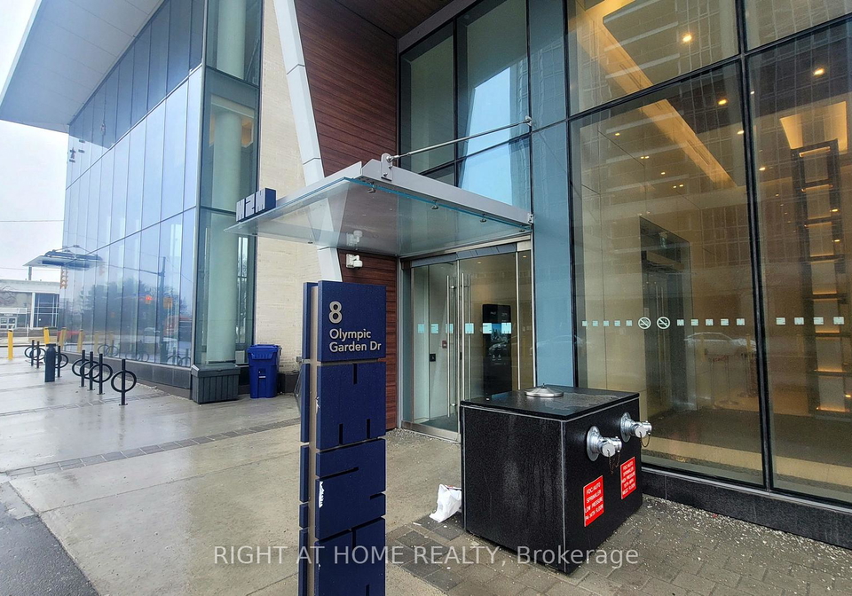 8-olympic-gdn-drive-e-north-york-ontario-c12969698