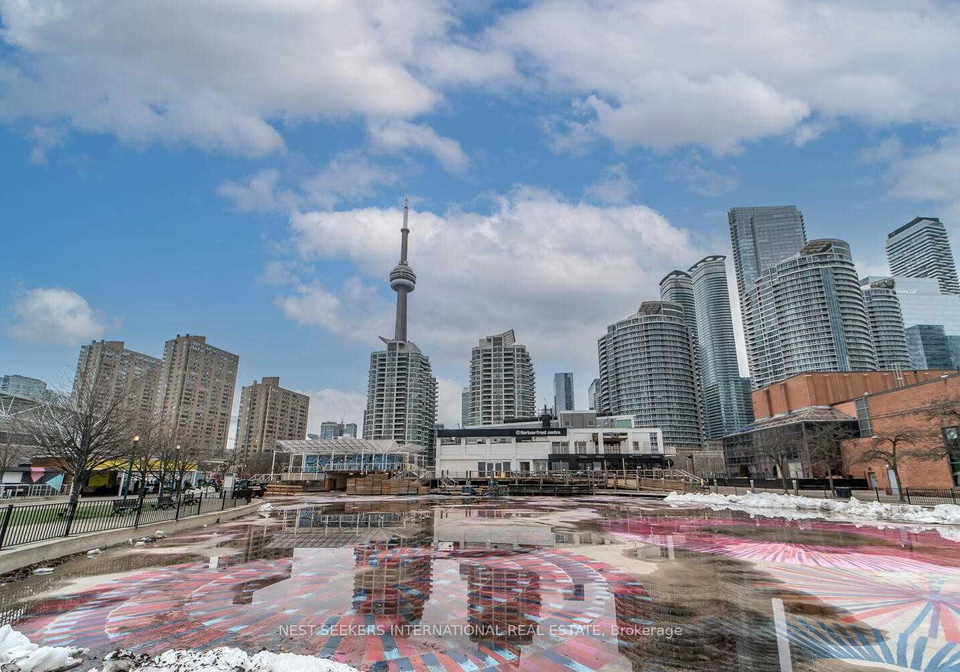 10-navy-wharf-court-toronto-ontario-c12969794