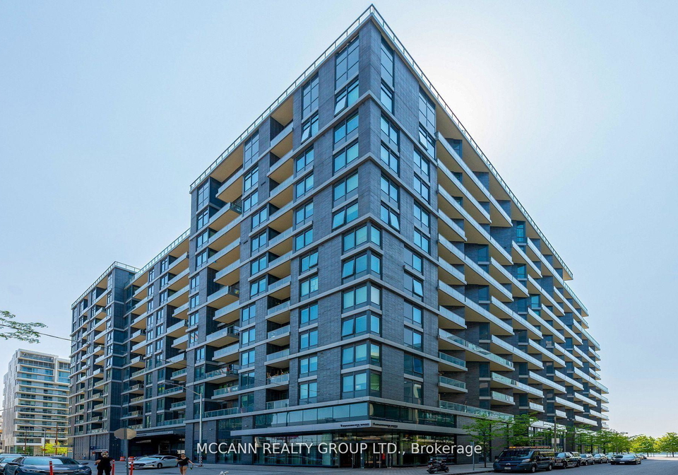 1-edgewater-drive-toronto-ontario-c12969842