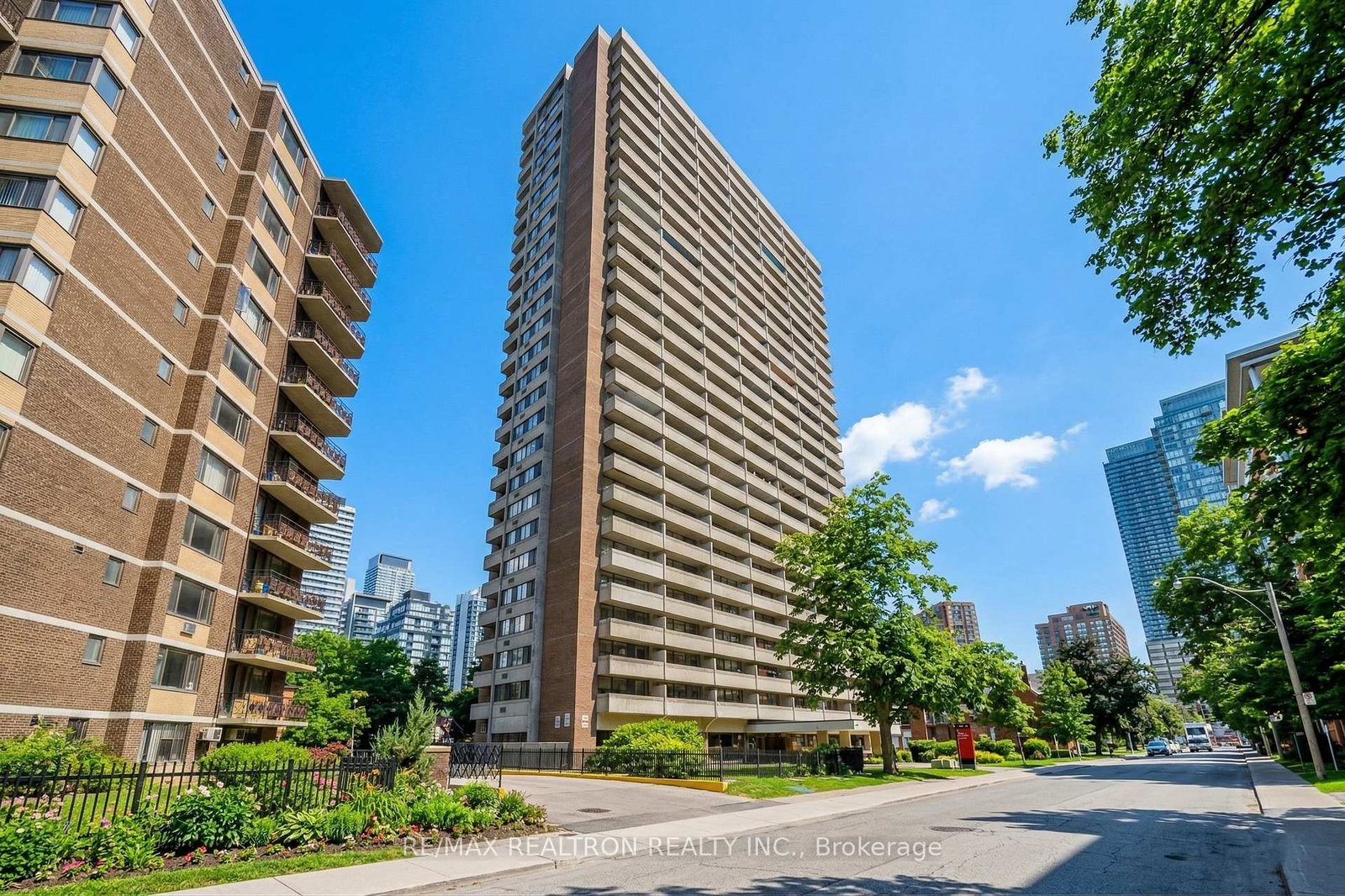 33-isabella-street-toronto-ontario-c12970016