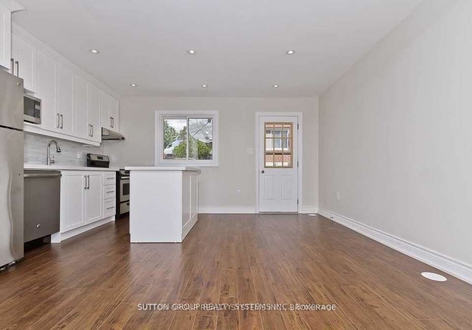 20-12-delaney-crescent-toronto-ontario-c12970466