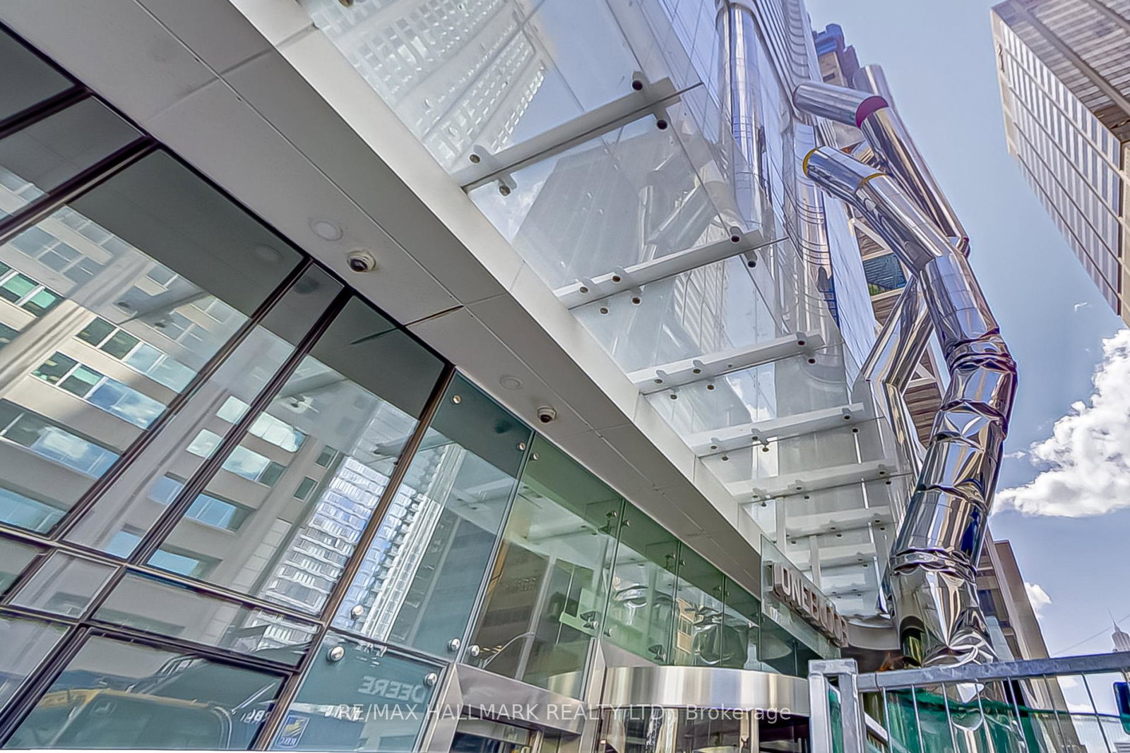 1-bloor-street-e-toronto-ontario-c12970468