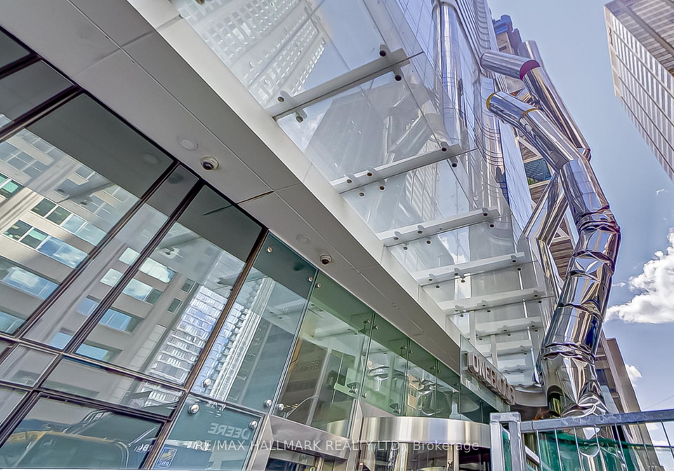 1-bloor-street-e-toronto-ontario-c12970468