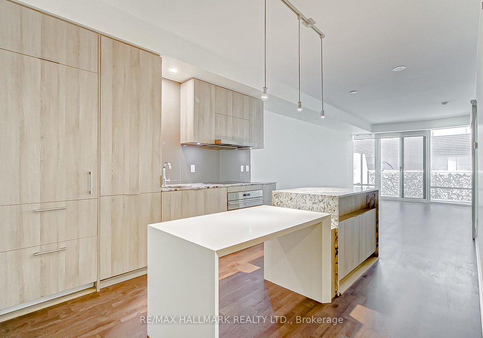 1-bloor-street-e-toronto-ontario-c12970468