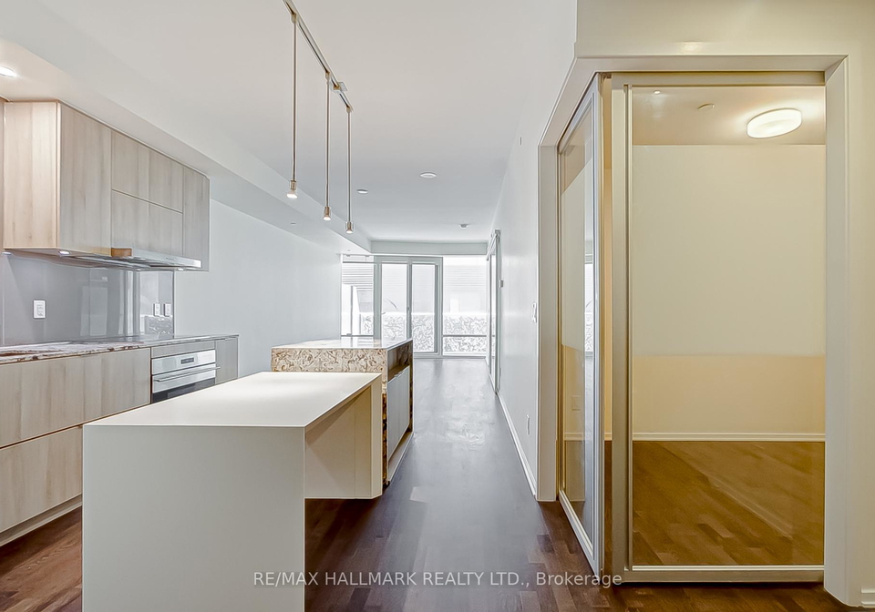 1-bloor-street-e-toronto-ontario-c12970468