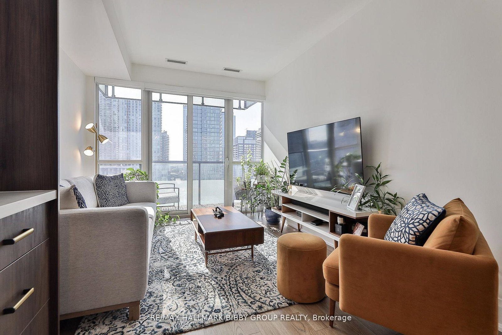 560-front-street-w-toronto-ontario-c12970518