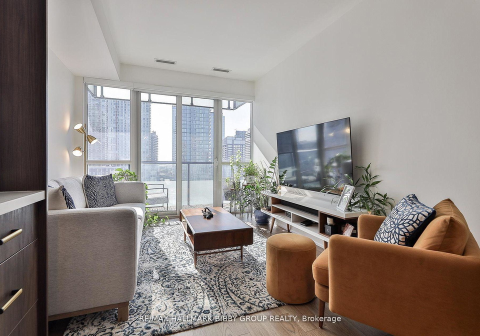 560-front-street-w-toronto-ontario-c12970518