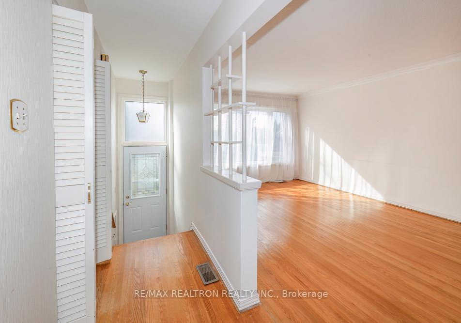 57-pynford-crescent-north-york-ontario-c12970636