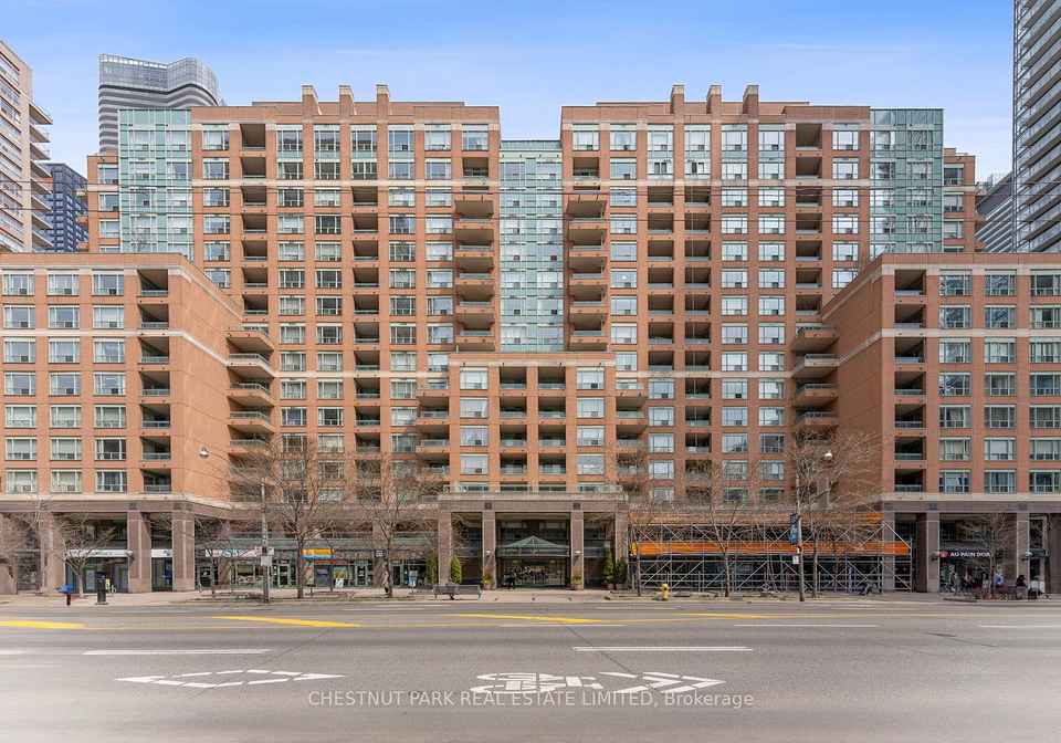 889-bay-street-toronto-ontario-c12970908