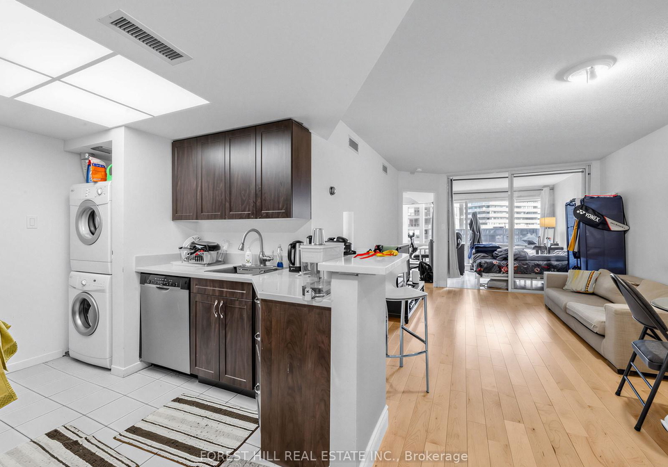 1001-bay-street-toronto-ontario-c12971156
