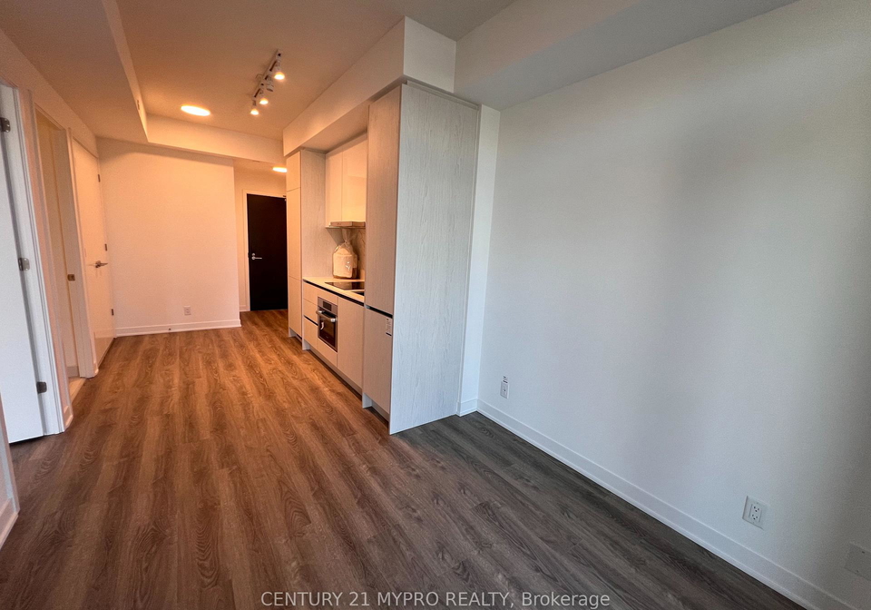 180-front-street-e-toronto-ontario-c12971278
