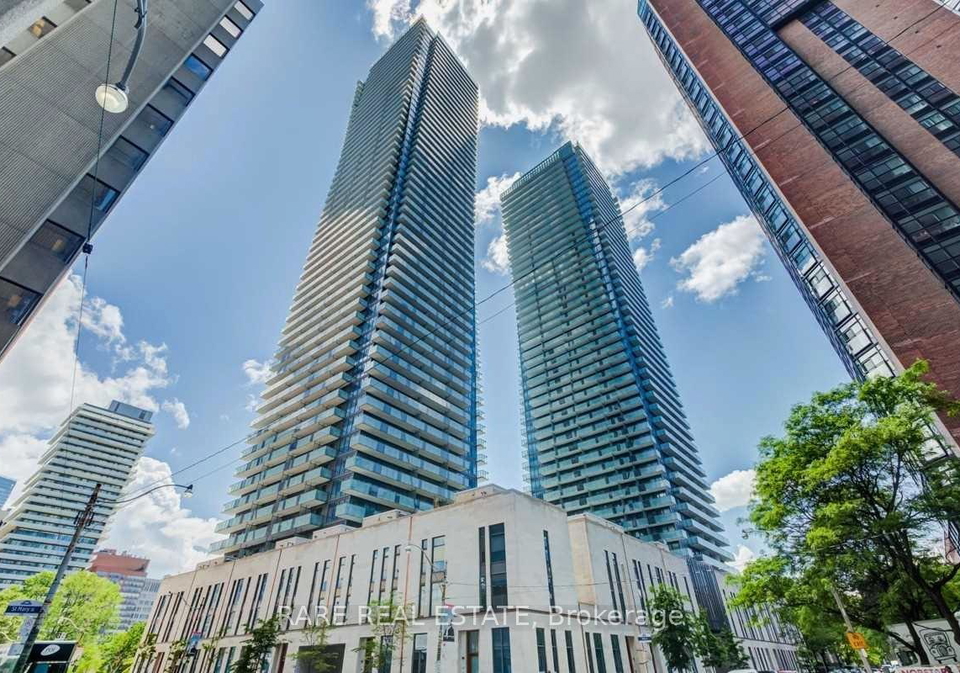 1080-bay-street-toronto-ontario-c12971400