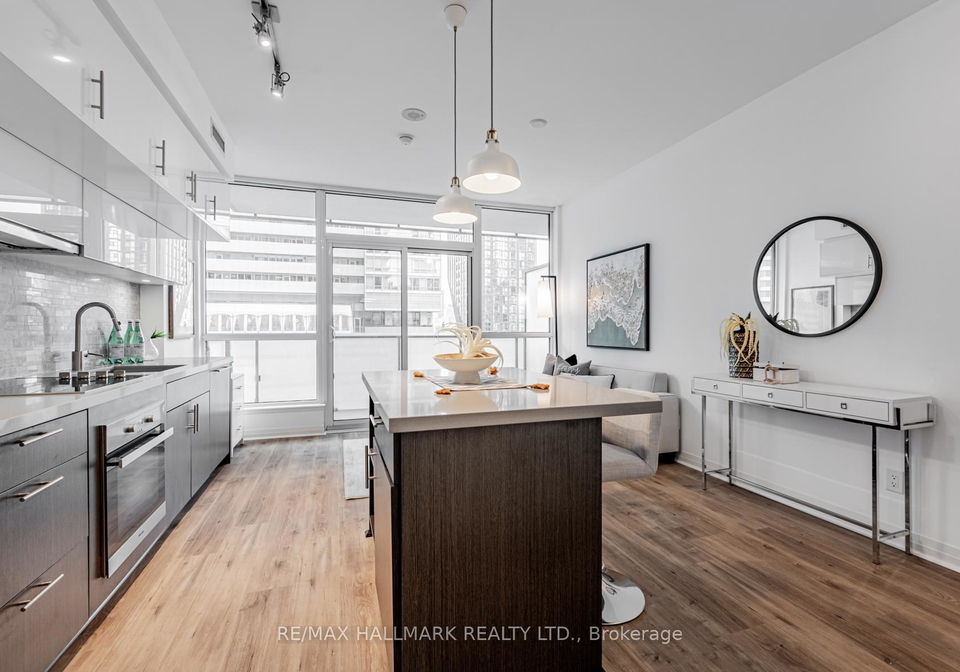 8-mercer-street-toronto-ontario-c12971508