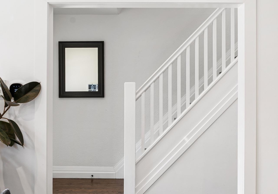 46-donlea-drive-east-york-ontario-c12971658