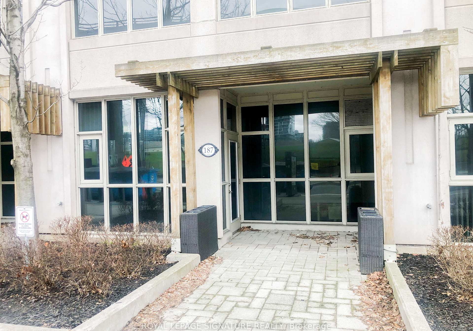 187-fort-york-boulevard-w-toronto-ontario-c12971724