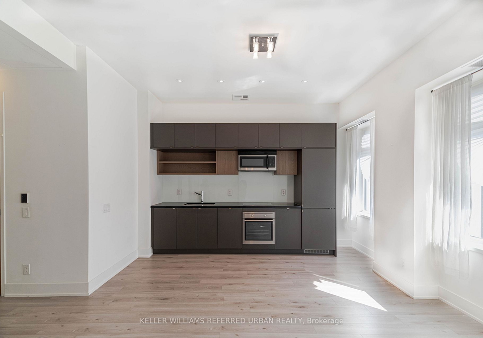 111-st-clair-avenue-w-toronto-ontario-c12971726