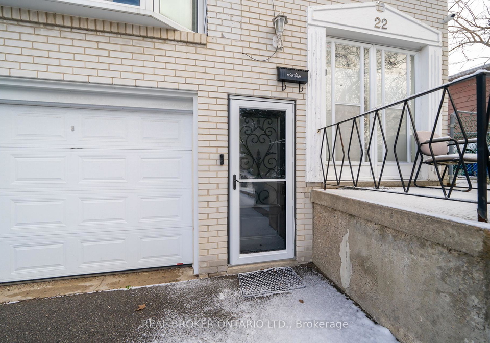 22-yucatan-road-north-york-ontario-c12972086