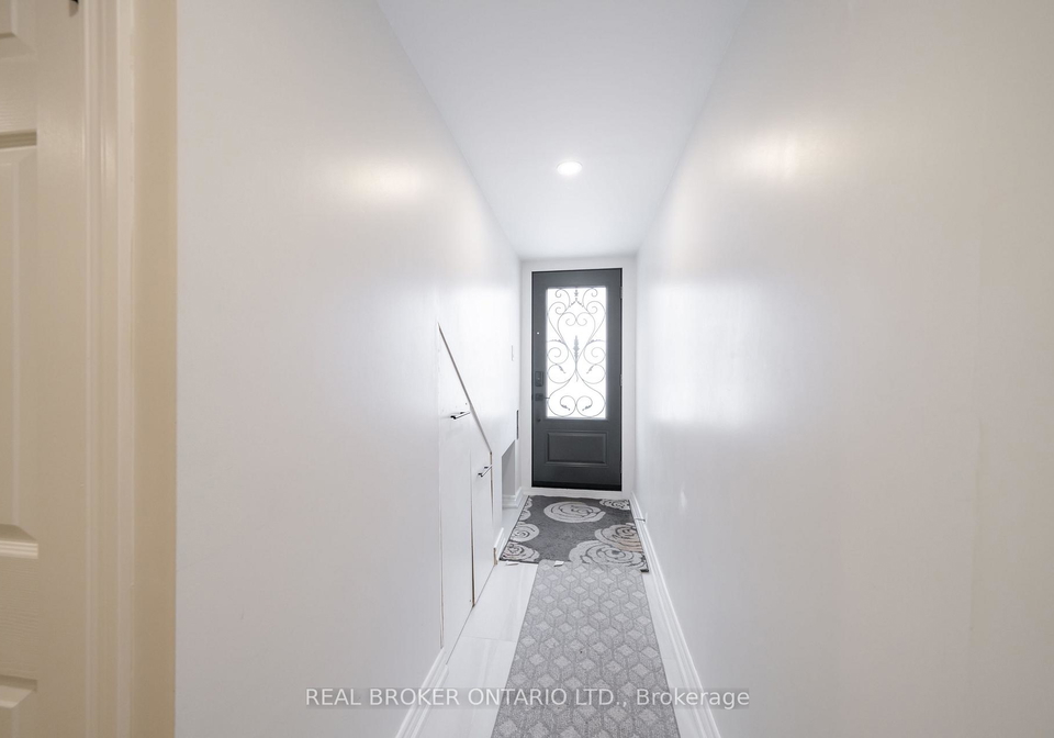 22-yucatan-road-north-york-ontario-c12972086