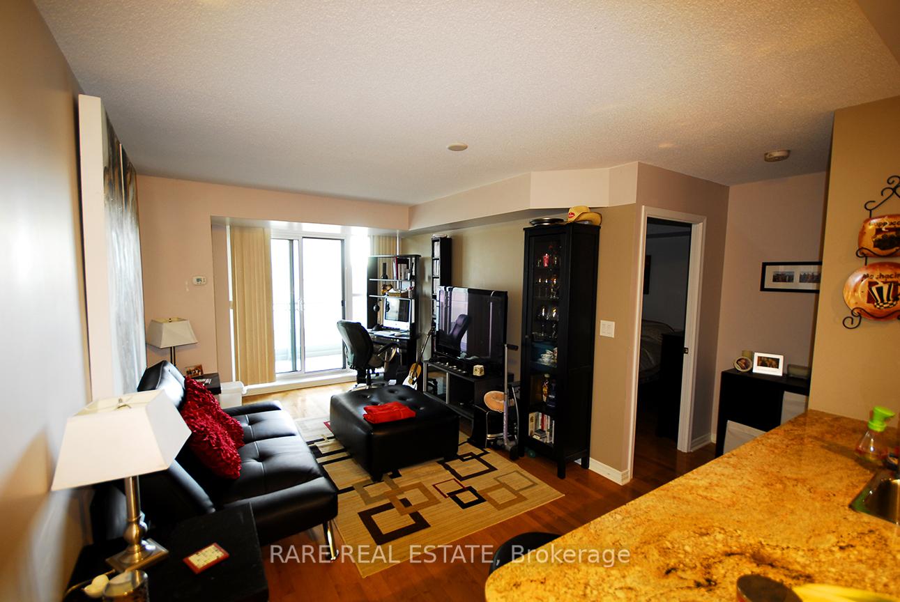 736-spadina-avenue-toronto-ontario-c12972238