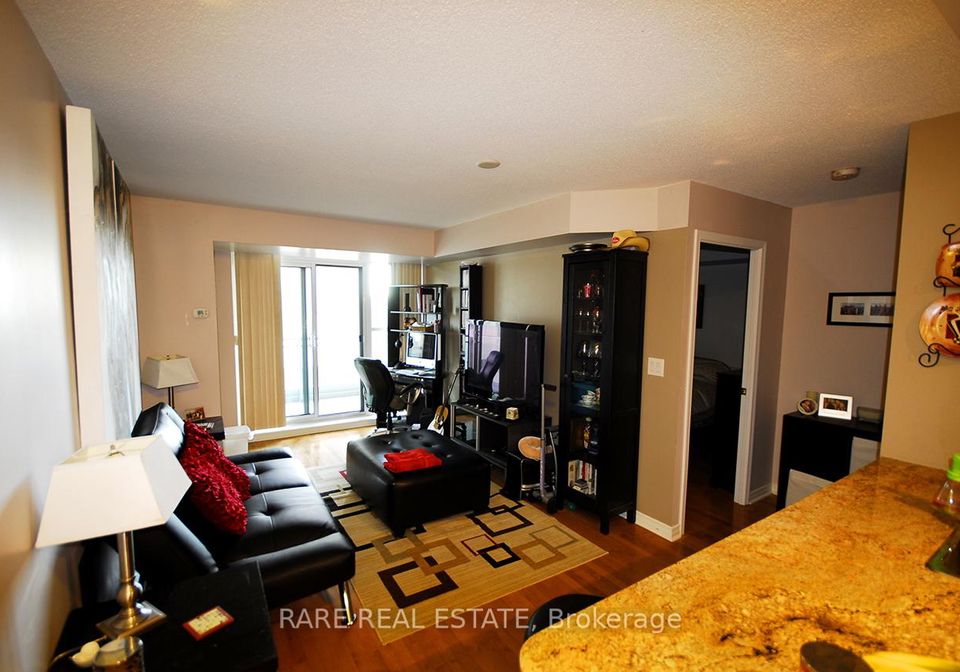 736-spadina-avenue-toronto-ontario-c12972238