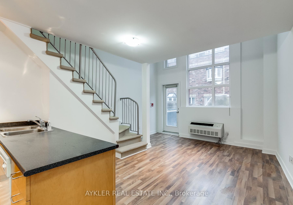 21-earl-street-toronto-ontario-c12972242