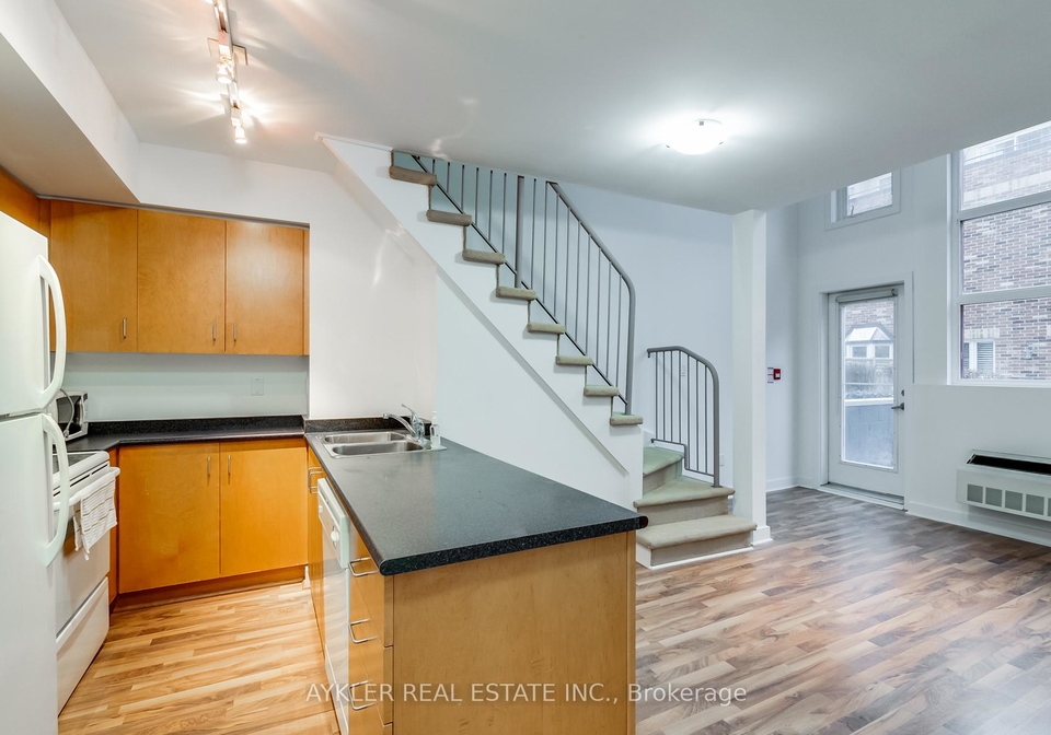 21-earl-street-toronto-ontario-c12972242