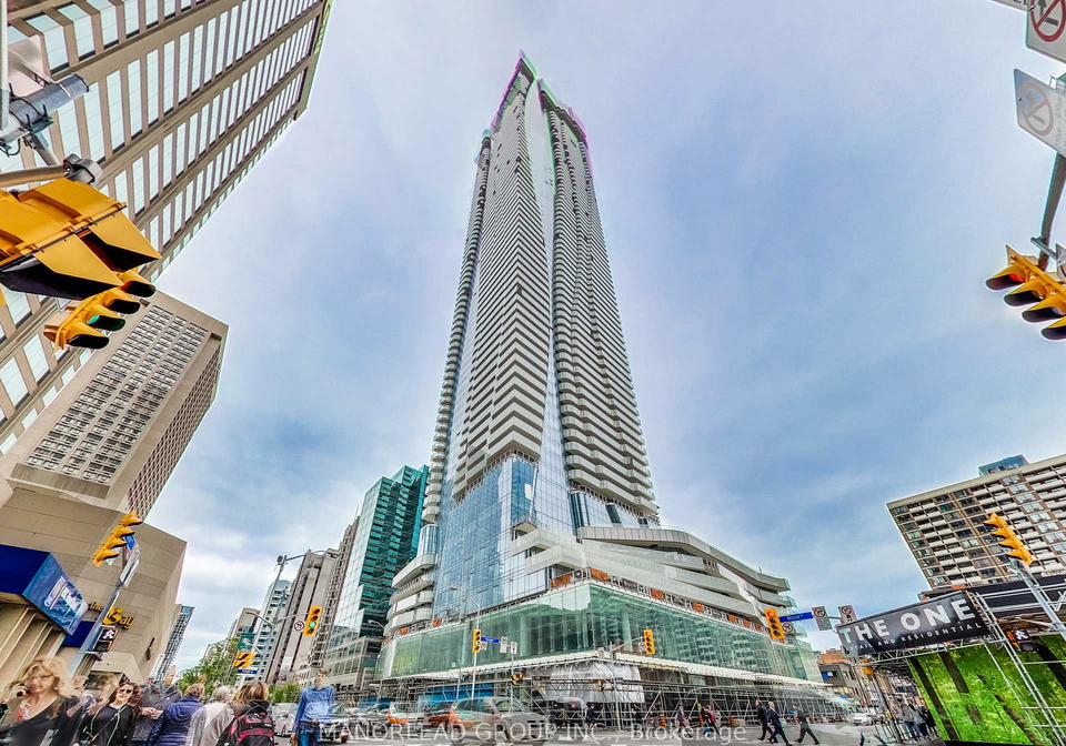 1-bloor-street-e-toronto-ontario-c12972706