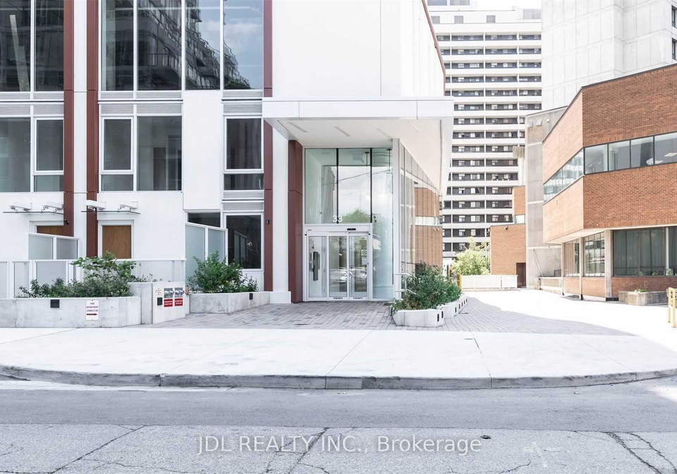 33-helendale-avenue-toronto-ontario-c12972762