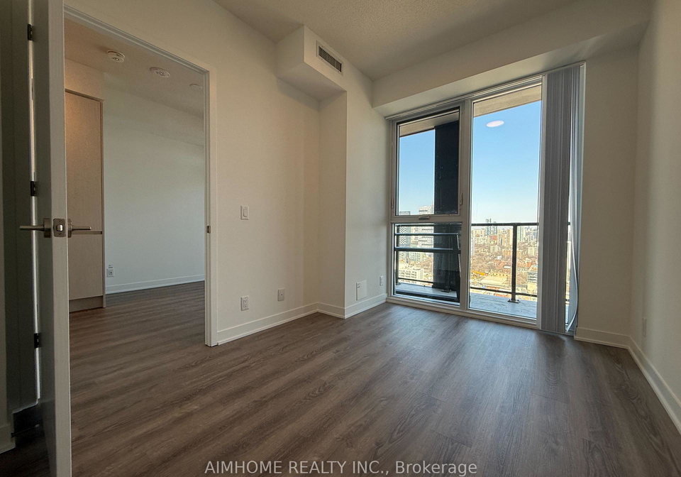 180-front-street-e-toronto-ontario-c12972810