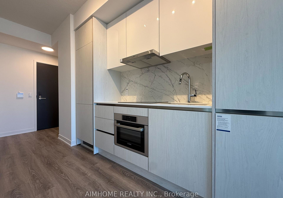 180-front-street-e-toronto-ontario-c12972810