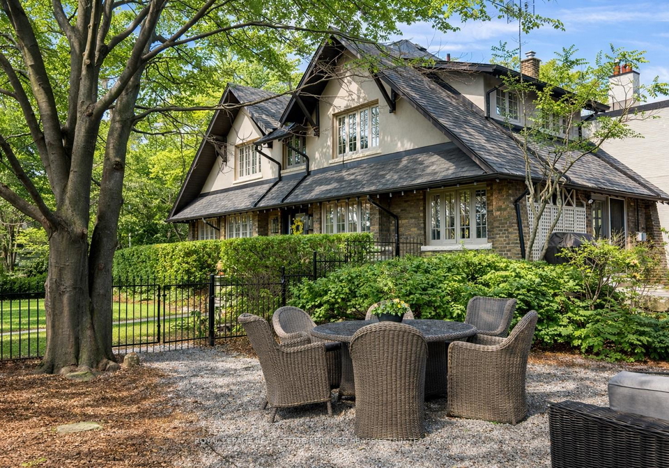112-douglas-drive-toronto-ontario-c12973022