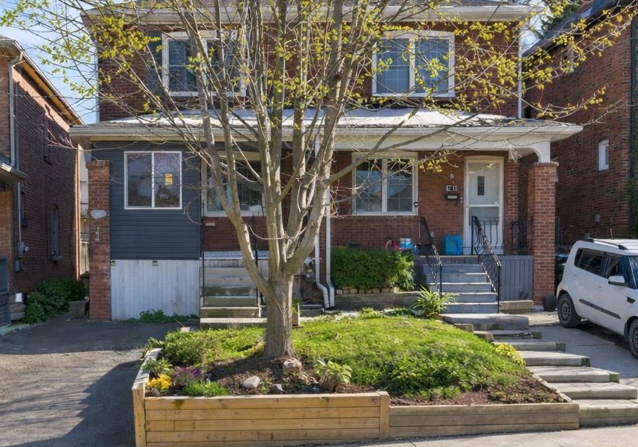 261-castlefield-avenue-toronto-ontario-c12973330