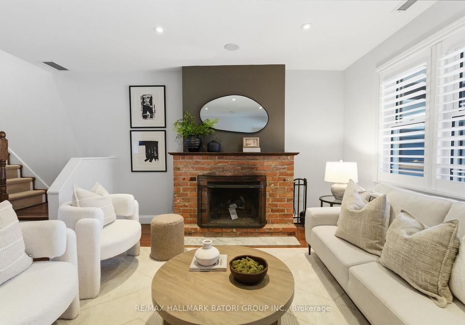 261-castlefield-avenue-toronto-ontario-c12973330