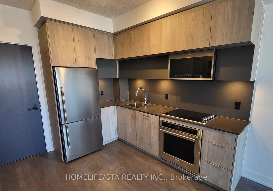 25-adra-grado-way-north-york-ontario-c12973584